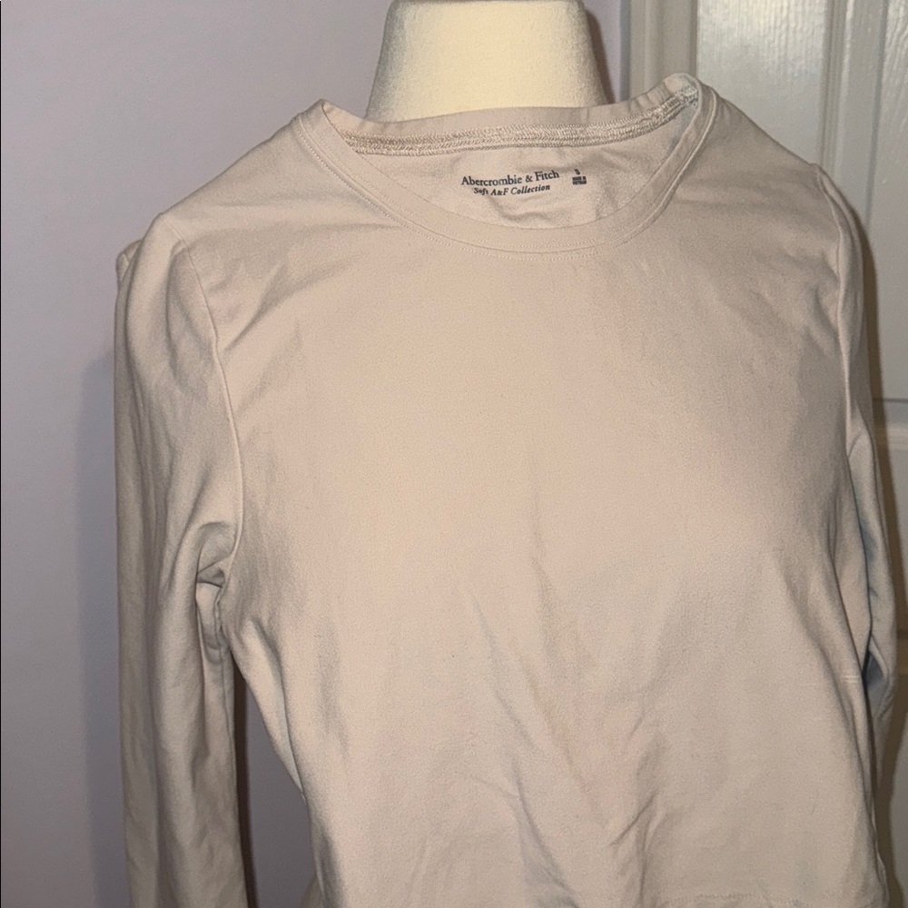 Abercrombie & Fitch Women's Beige Long Sleeve Tee